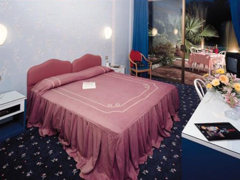 Nyala Suite Hotel Sanremo Exterior photo